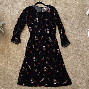 Old Navy Black Floral Long Sleeve Dress